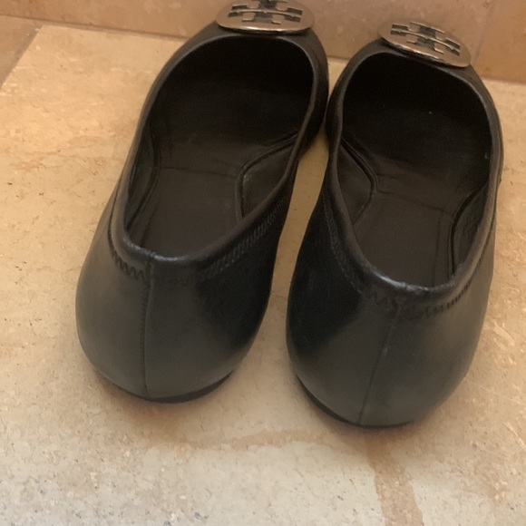 Tory Burch black leather flats size 8.5 gently used - Picture 6 of 14